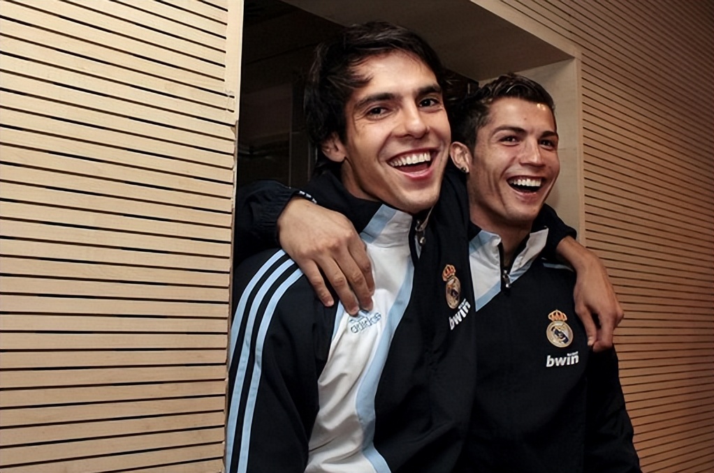 卡卡为什么力压梅罗,卡卡退出足坛原因