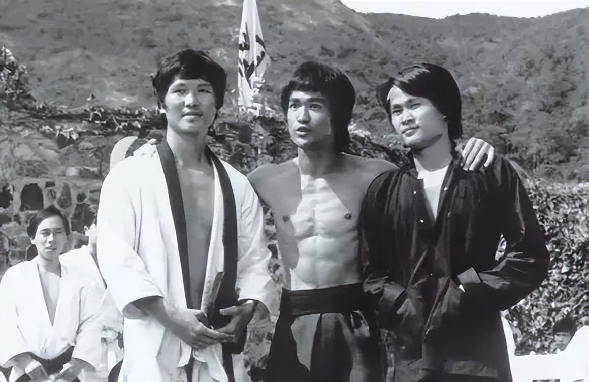 拍僵尸片活不过五十岁,拍了十多年僵尸片