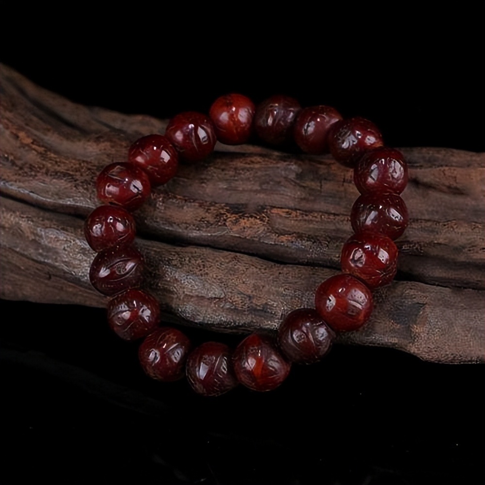 0.8凤眼菩提盘黑了怎么补救,10.5的凤眼实心菩提怎么盘