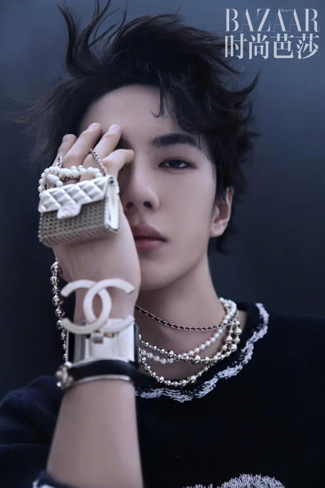 时尚芭莎肖战银发造型高清,肖战登时尚芭莎封面人物