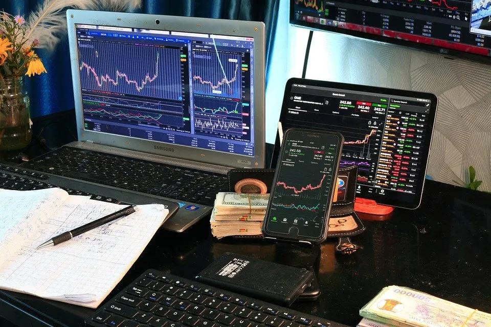 炒股真正赚钱的人揭秘视频,炒股是普通人成功的最快的方法