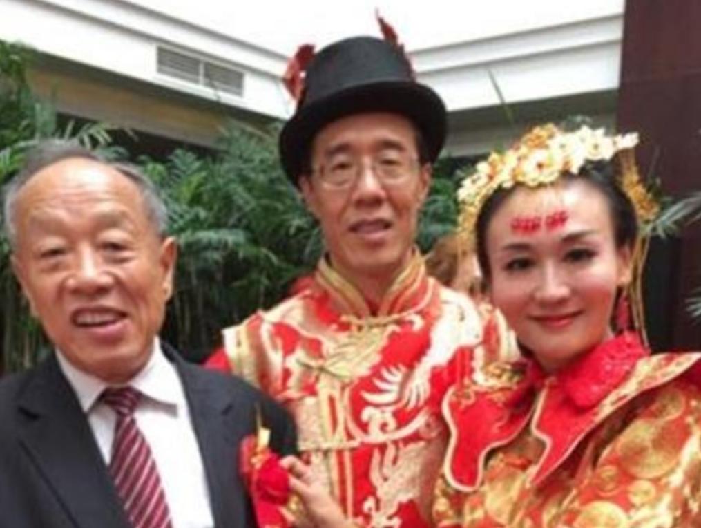 曹晴离婚后现状,曹晴婚姻惨状