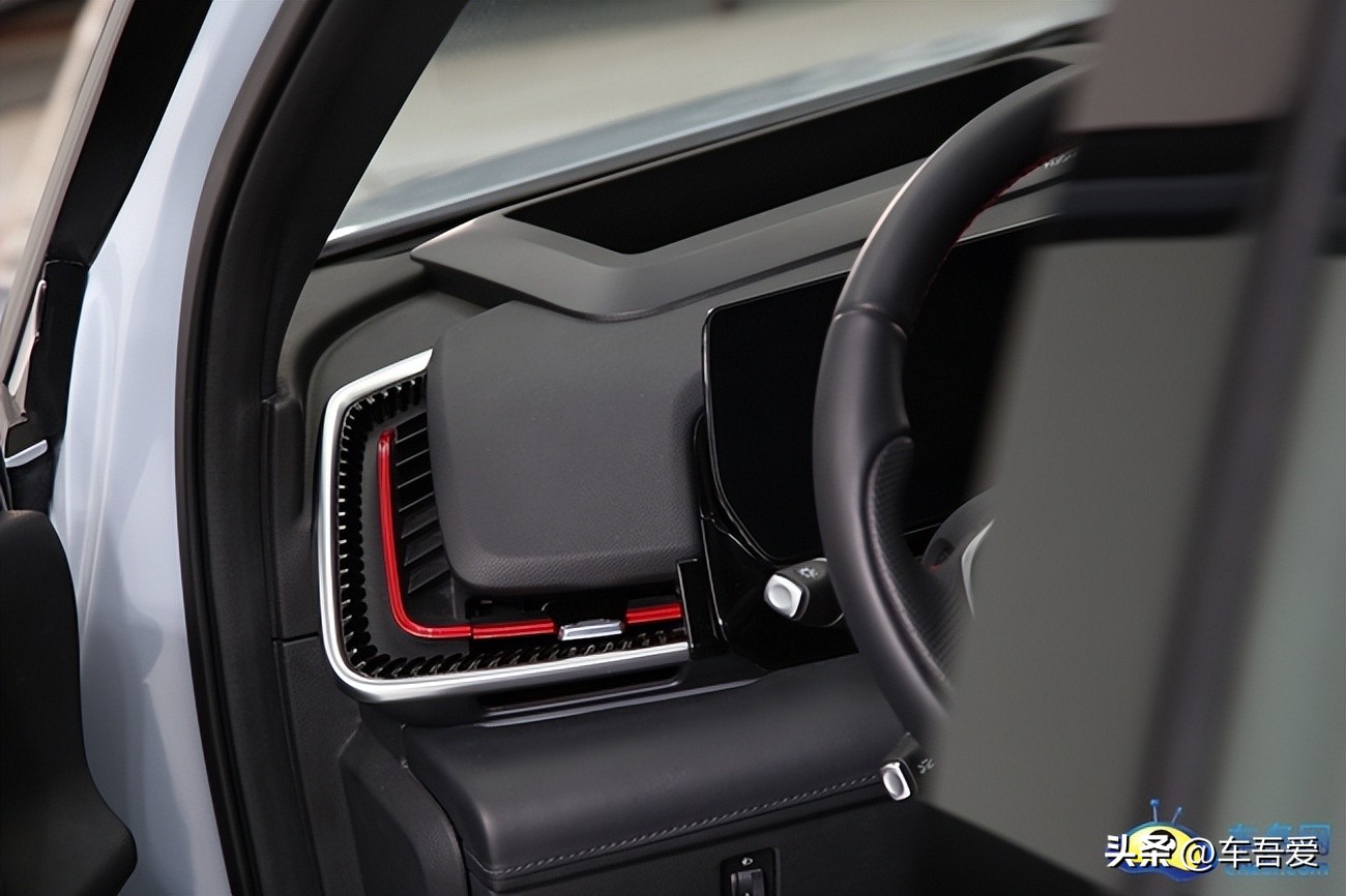 售9.99万起北京汽车魔方正式上市,北京汽车魔方价格