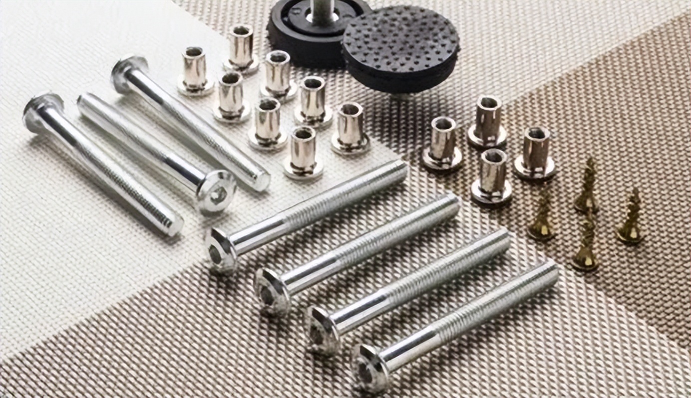 美女老板俞优静：卷走1.5亿逃往非洲，只因弟弟嗜赌如命？终覆灭