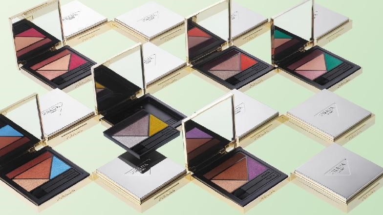 prada彩妆效果,prada唇膏在美妆界地位