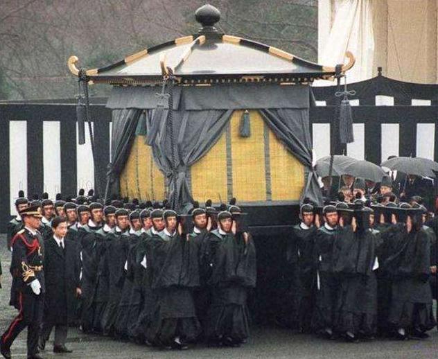 中国历史第一个国葬的人,中国最后一位皇帝出殡记录