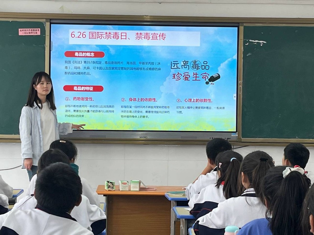 闈掓槬宀佹湀涓嶅彲鎹夋懜,闈掓槬宀佹湀涓嶅牚鍥為