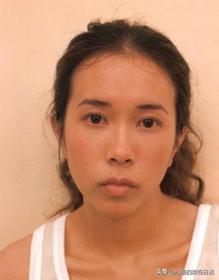 女人脸上有这二个特征的不显老,脸上有哪些特点会看上去显老