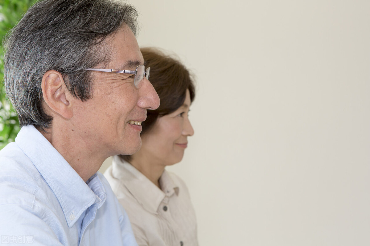 肠镜发现息肉怎么处理,肠镜能够判断出息肉和癌症吗