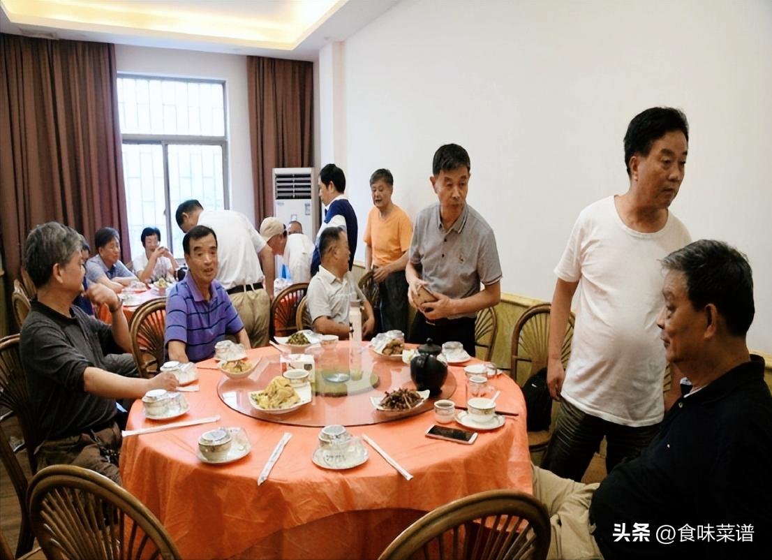 领导让你去买烟的暗语,领导叫买烟用意却是叫你离开