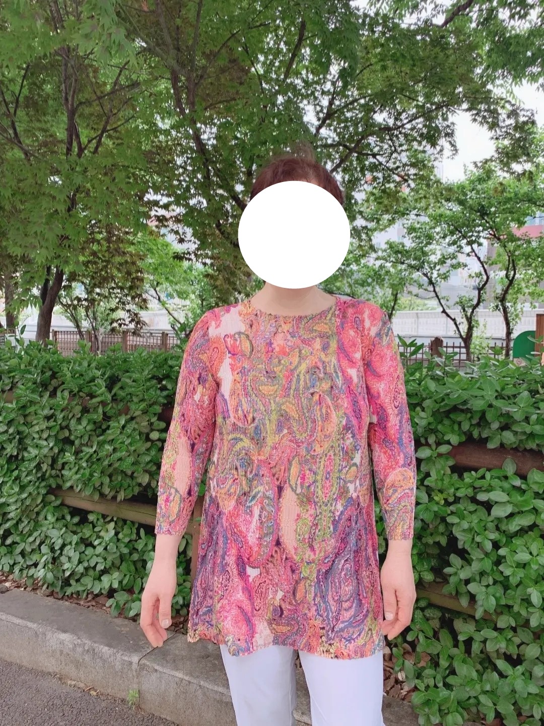 浙江71岁老奶奶穿搭堪比20岁,80岁老奶奶穿衣打扮变年轻