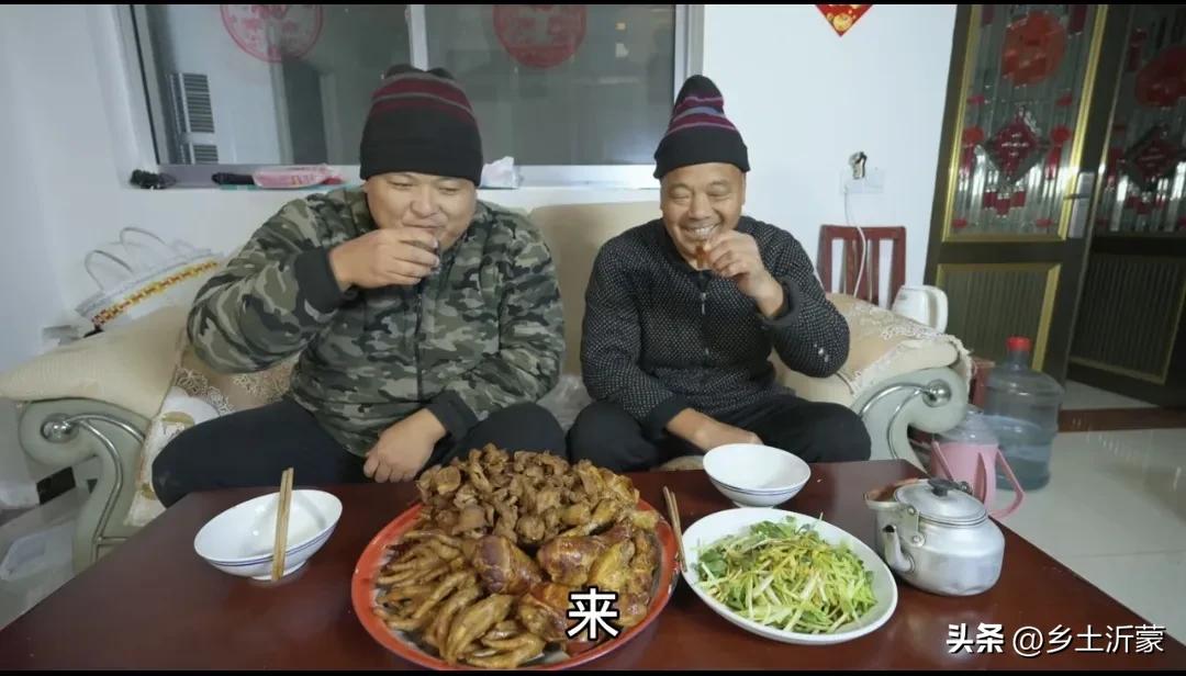 喷香哥陪父亲去上海视频,喷香哥和父亲吃重庆火锅