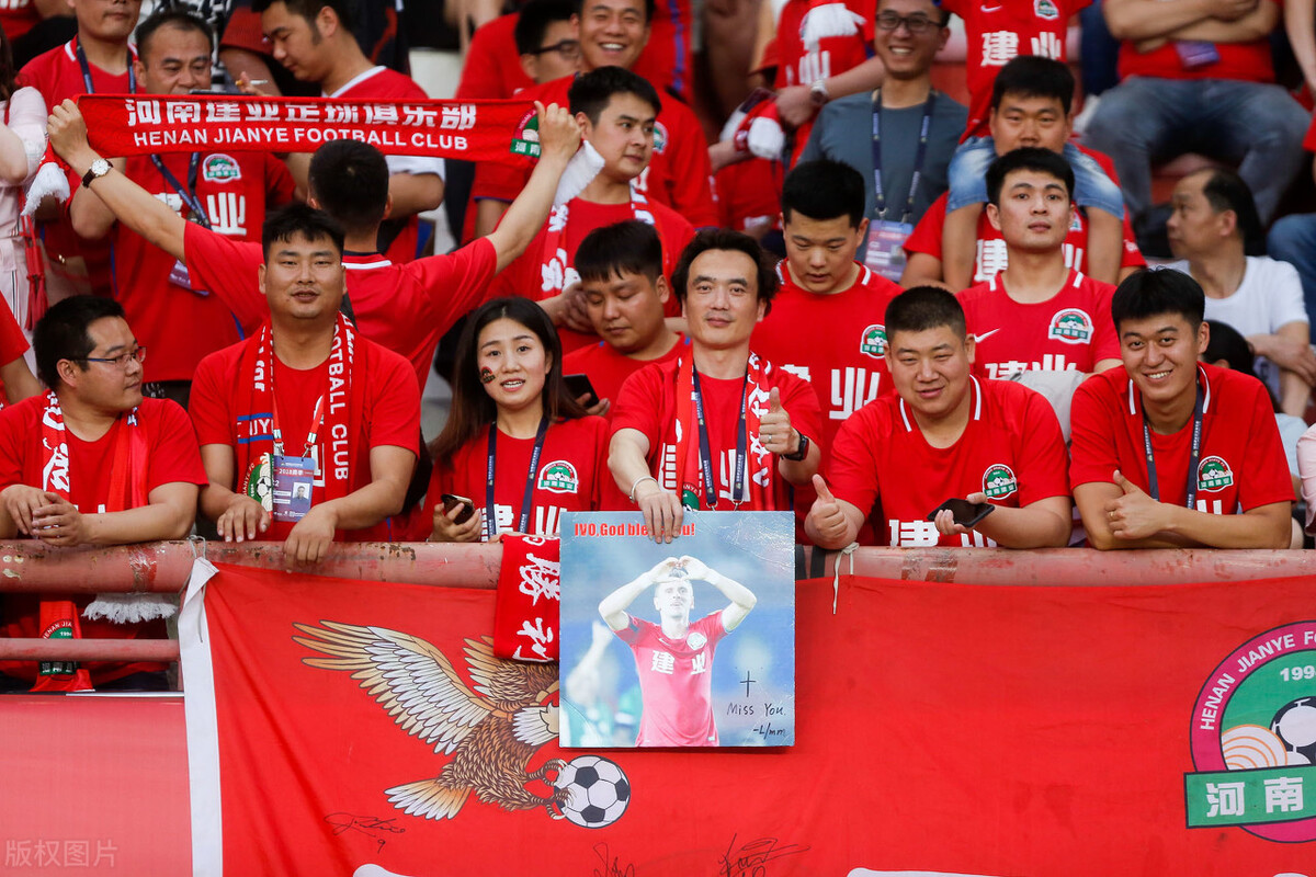 李霄鹏为什么不打佩莱,李霄鹏为啥不邀请郝伟