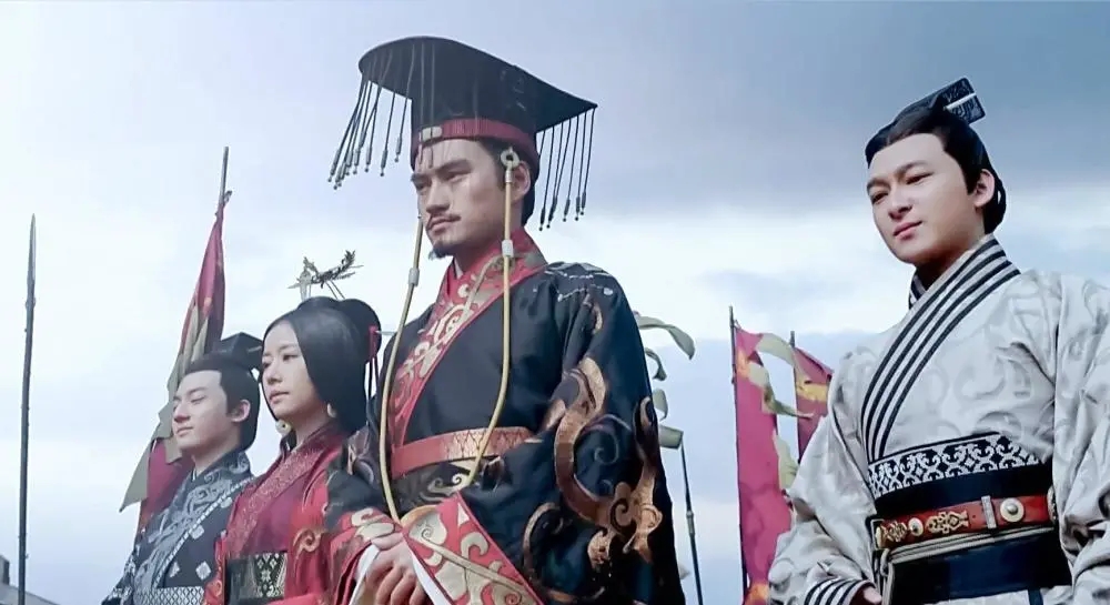 史上有哪些狂且霸气的诗句,最霸气令人热血沸腾的十句话