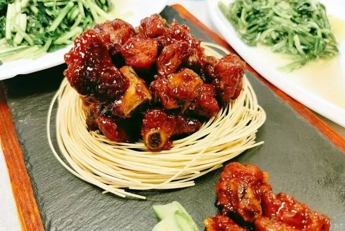 昆明市里哪些餐厅好吃又实惠,昆明100家餐厅名单