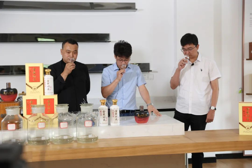 国帅龟仙洞酱酒,龟仙洞酒酱香型多少钱