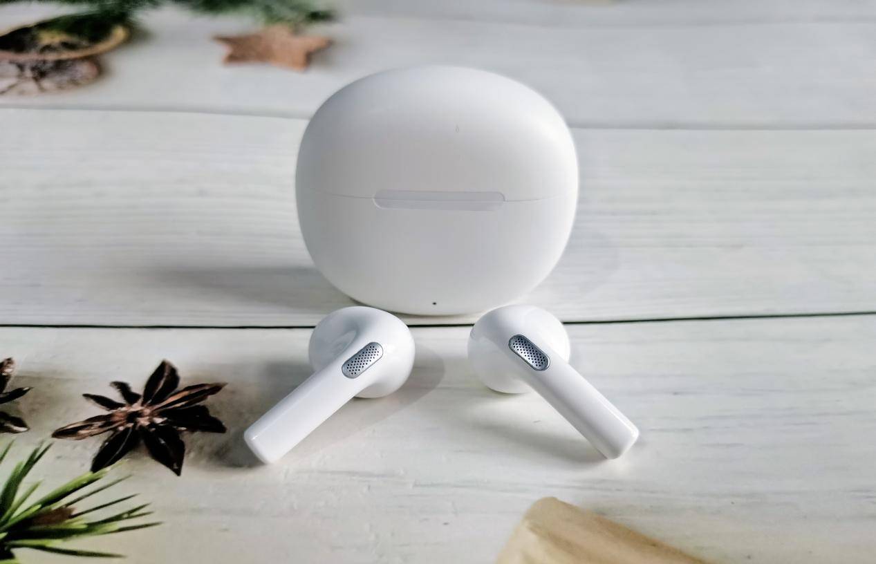 QCYAilyPods蓝牙耳机评测，新升级蓝牙5.3，带来68ms的游戏低延迟