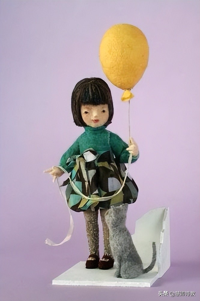 关于身边有特点的人的习作三年级,习作我身边有特点的人300个字以上