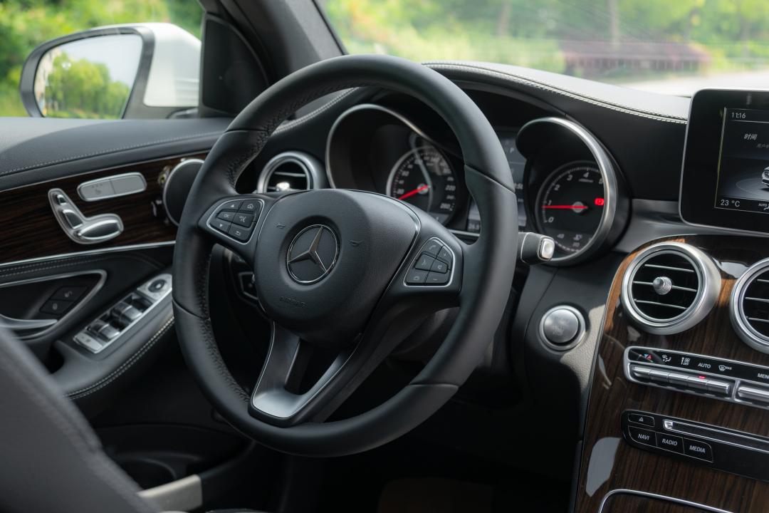 二手奔驰glc260保值率怎样,二手奔驰glc260值不值得买