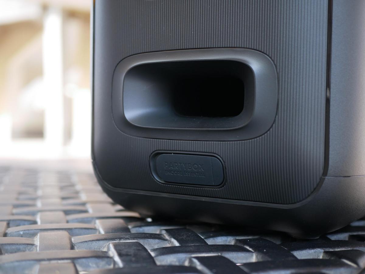 户外jbl音响,有源低音炮jbl音箱效果