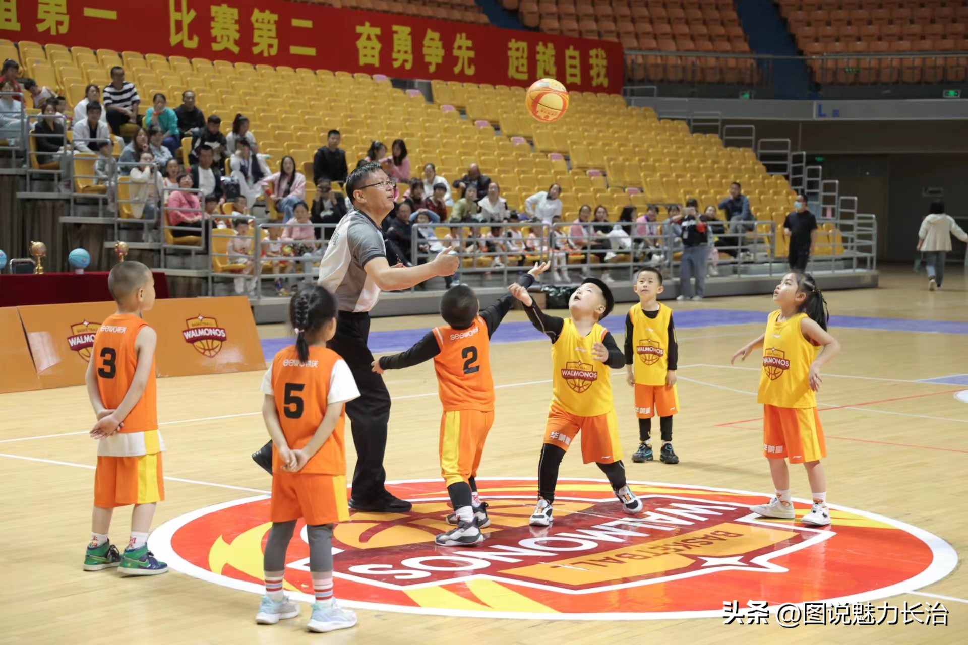 6岁篮球小将惊艳全场,六岁少儿篮球联赛总决赛