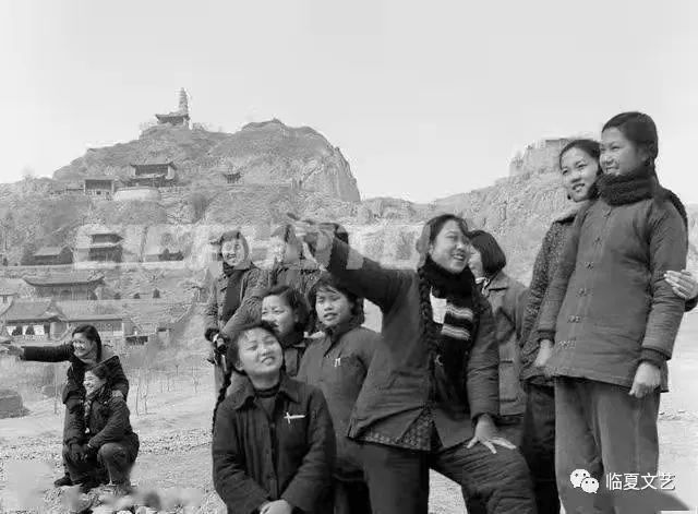 姘歌繙鐨勮嫃涓滃潯鍘熺増,姘歌繙鐨勫紶鍥借崳姝屾洸