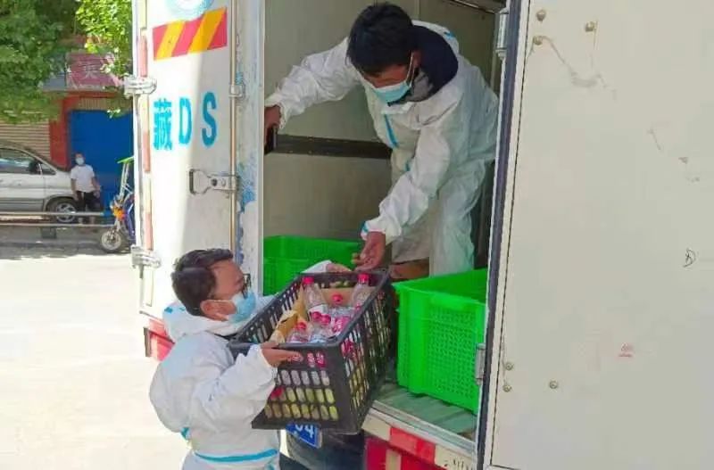 社区志愿者不计得失甘于奉献,我自豪我是民政人朗诵