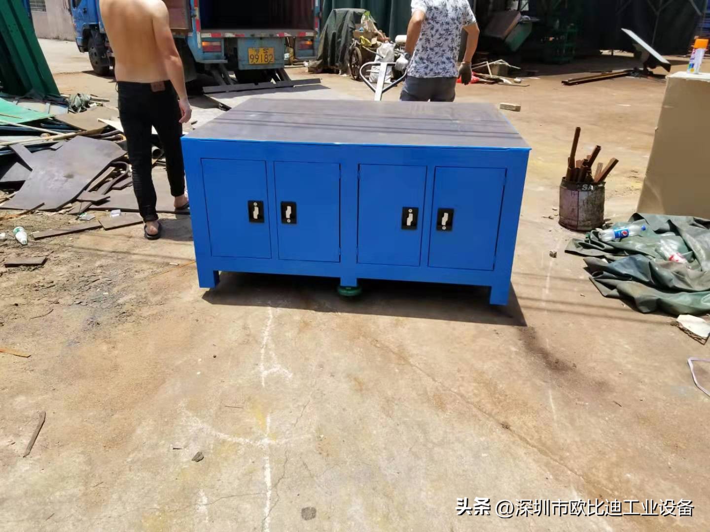 六边形钳工工作台作用,六工位六角工作台图片