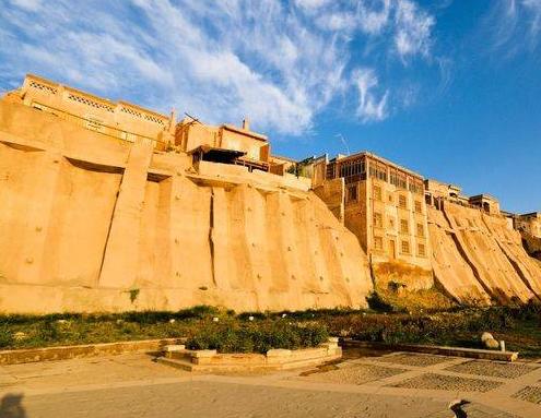 丝绸之路对中外交流起到什么作用,丝绸之路在中外交流中的作用