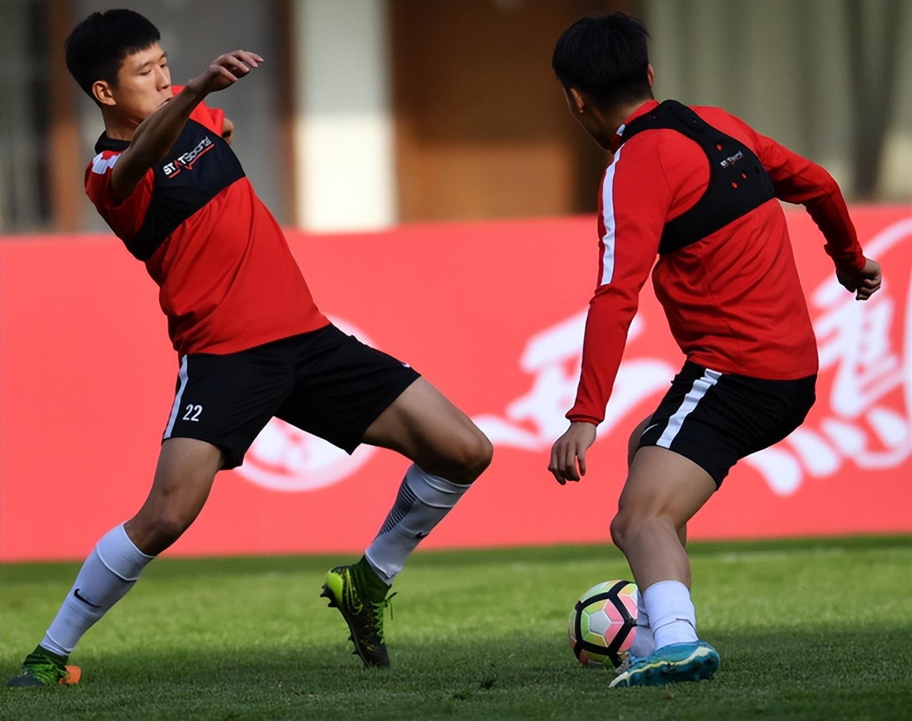 中国最新男足留洋消息,中国男足留洋球员