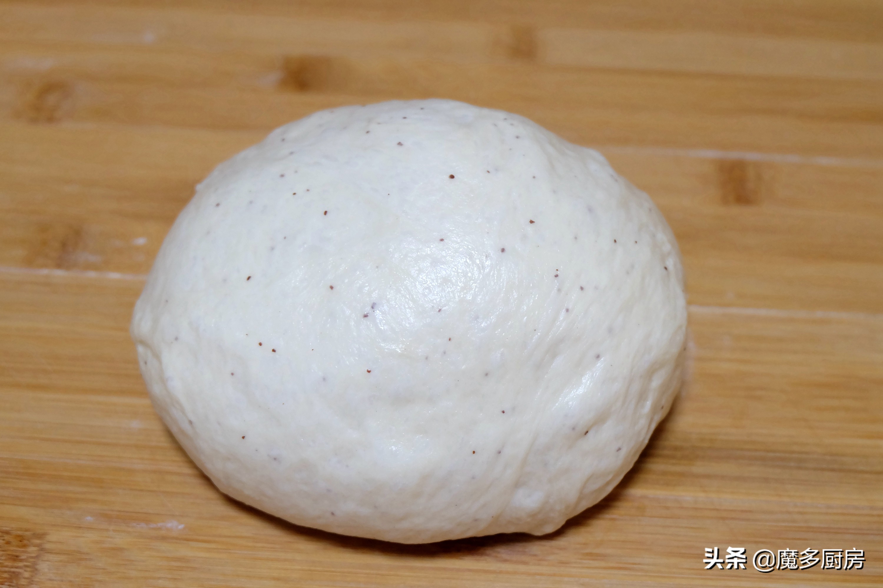 想吃面包不要买教你最简单的做法,全麦小面包无糖无油适合早餐