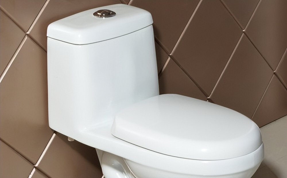 科勒马桶排水阀漏水维修方法，马桶维修老师傅是这样维修的