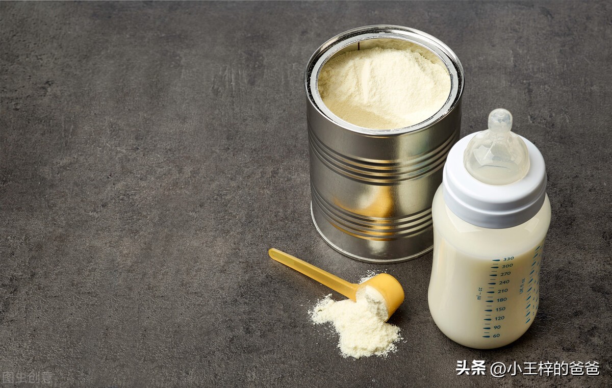 家长该如何选择一款适合宝宝的奶粉呢，看过来就不难