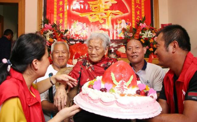 水果中桃子代表什么,桃子为什么被称为寿桃