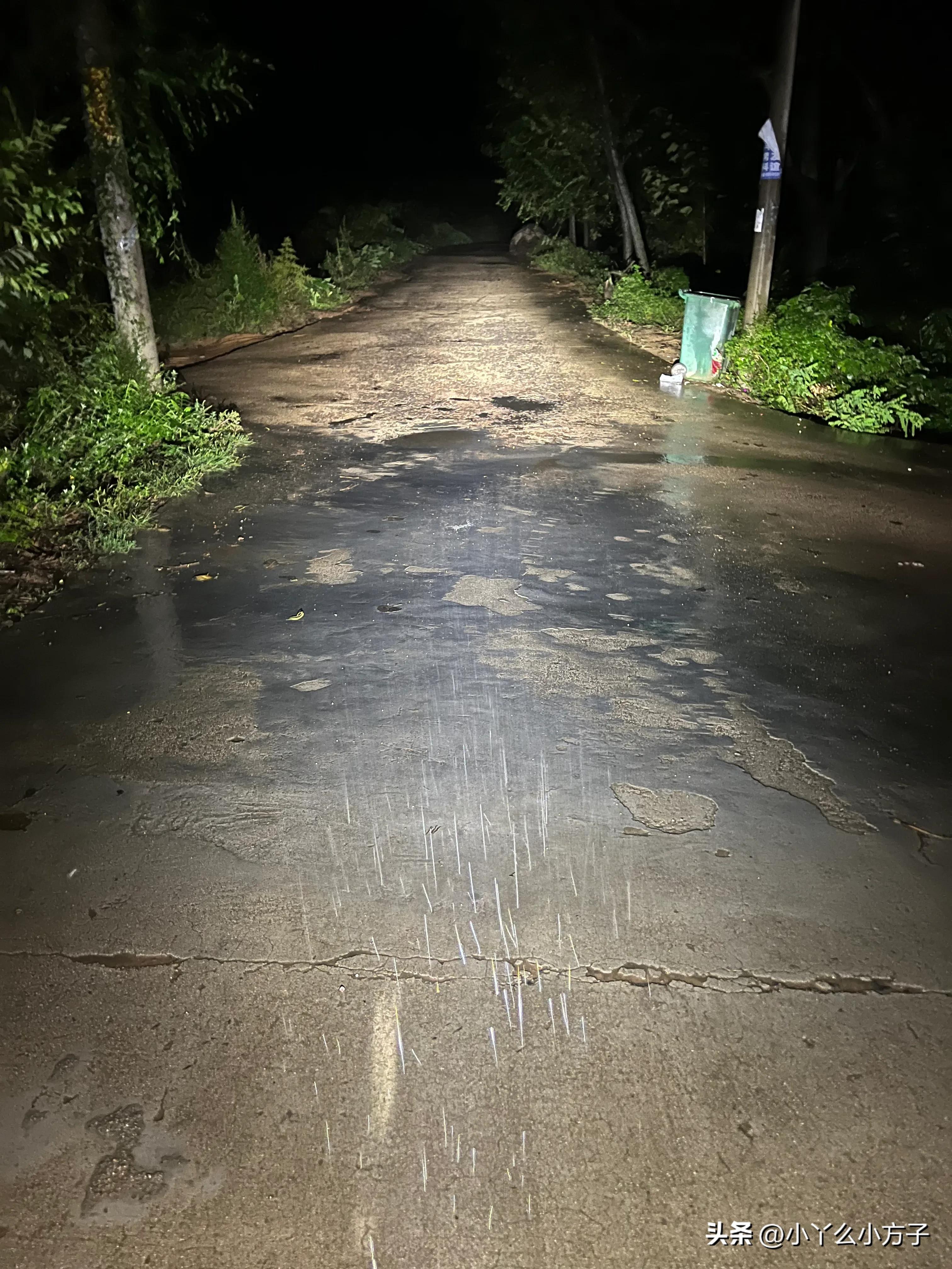 旭鹰改透镜大灯,旭鹰大灯拆解图解法