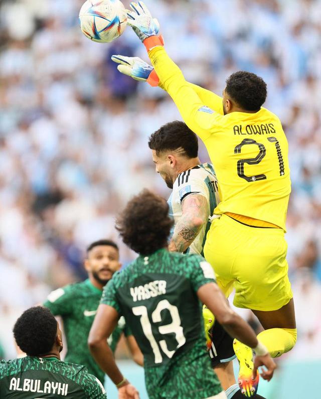 沙特的狂欢,阿根廷的悲伤,夺冠大热门的阿根廷到底怎么了呢?