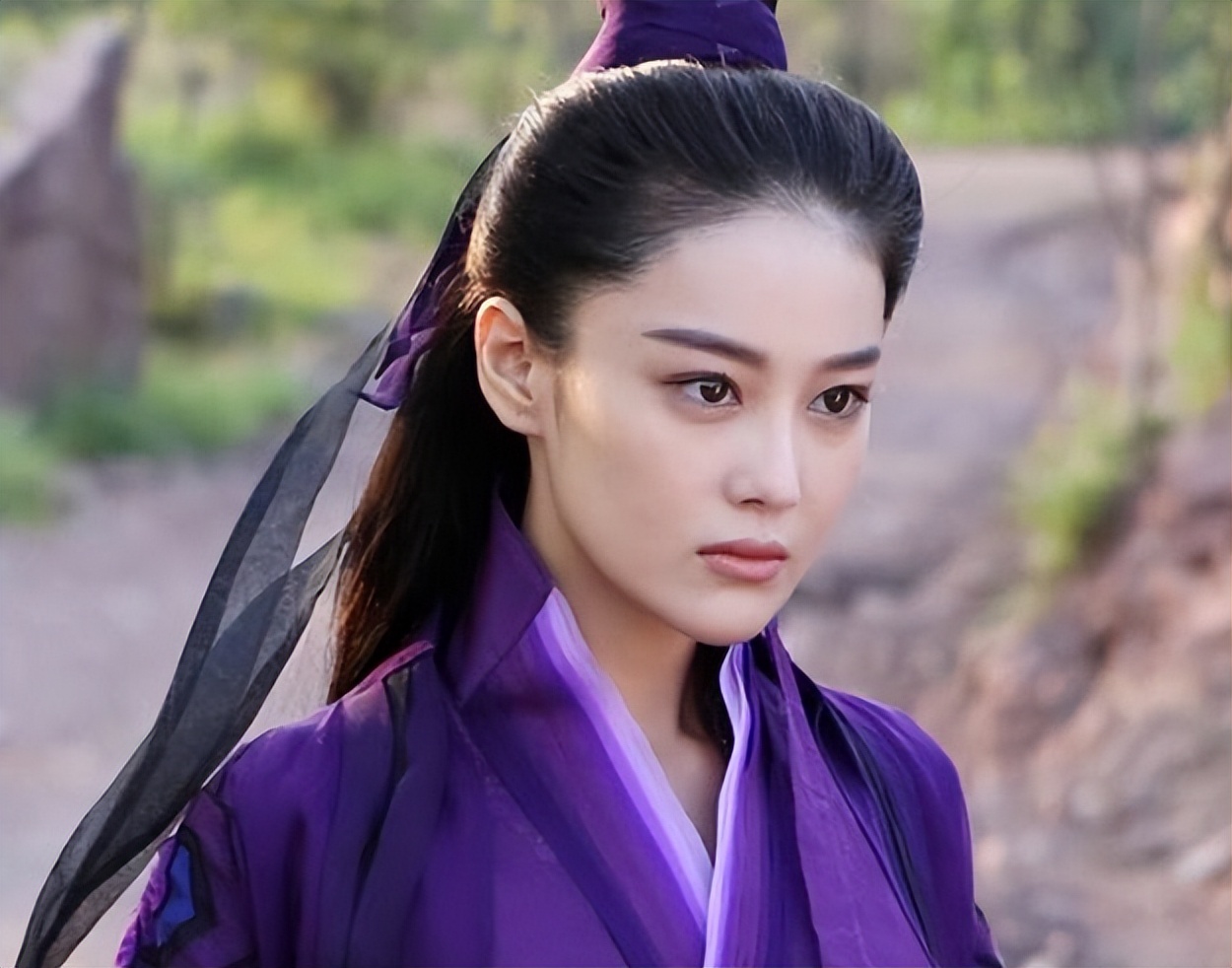 女主颜值被所有女配吊打有多“惨”？强演大美女、妆造拉胯，太冤