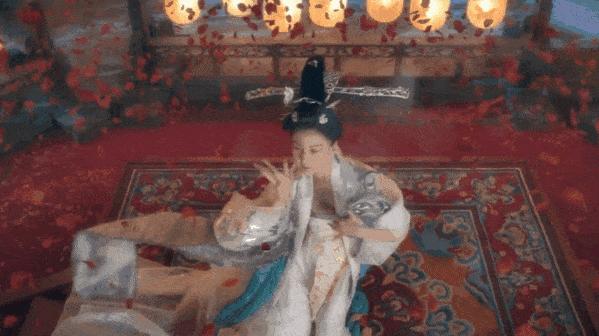 演戏靠念数字，成港片教科书？怪人掀起港片新潮，这次还顶得住吗