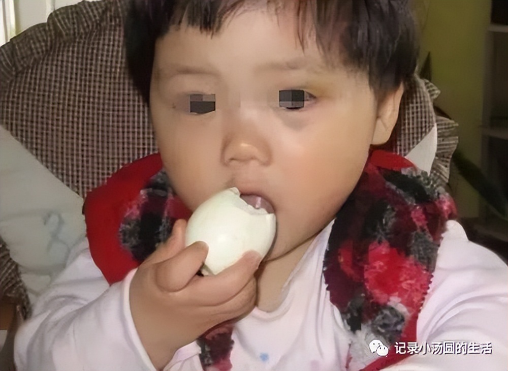 10个月宝宝吃完炒鸡蛋呕吐,10个月宝宝吃鸡蛋吐是什么原因