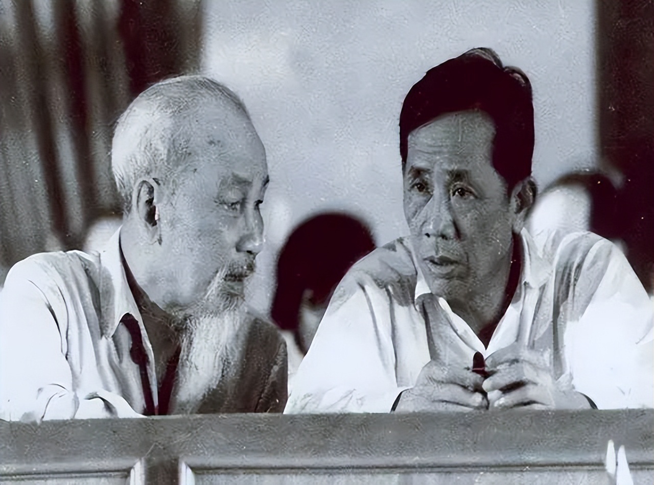 1977年黎笋访问中国,黎笋访问中国几次