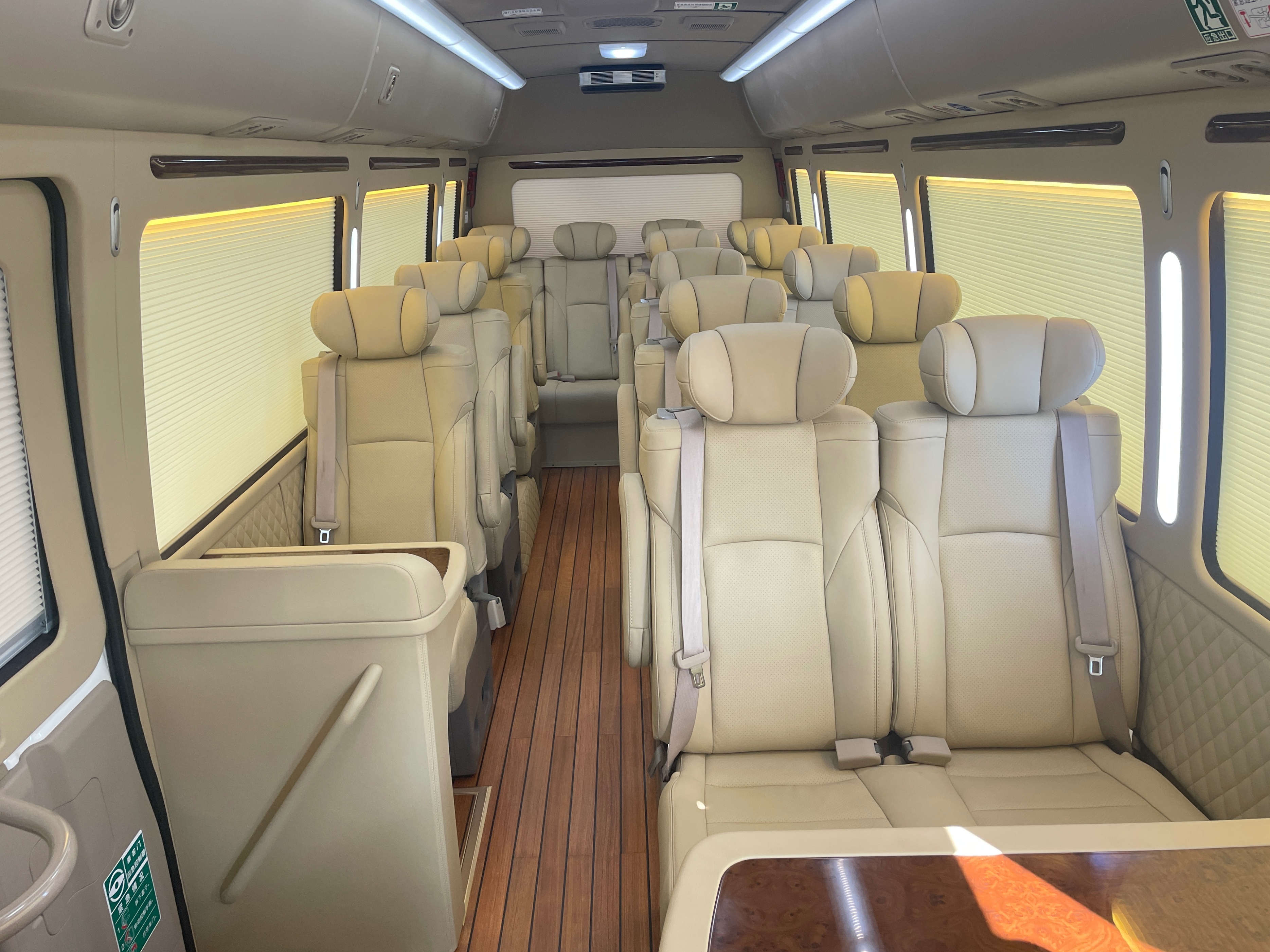 丰田考斯特商务车新款报价,19座丰田考斯特报价