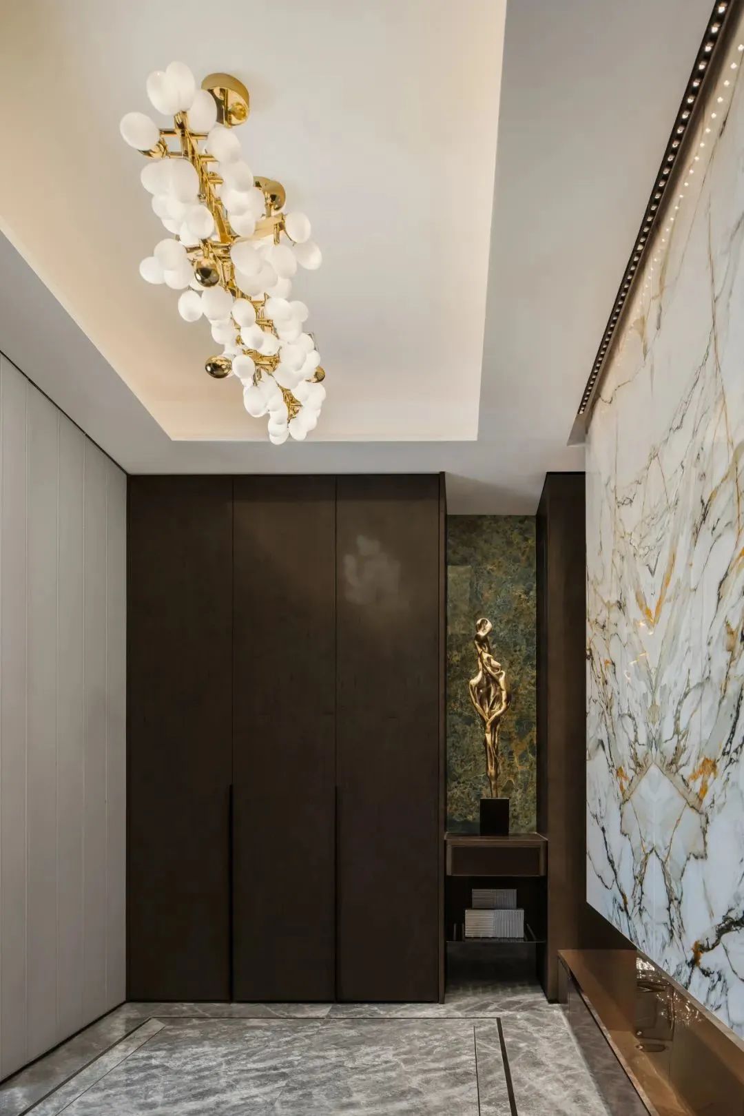 天然奢石和人造奢石的辨别,天然奢石与人工奢石对比