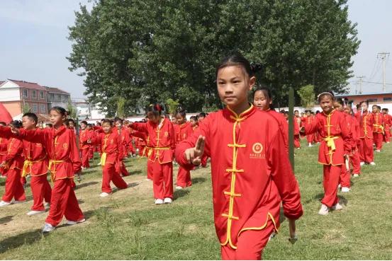 奔跑吧少年活动小学,奔跑吧少年体育嘉年华