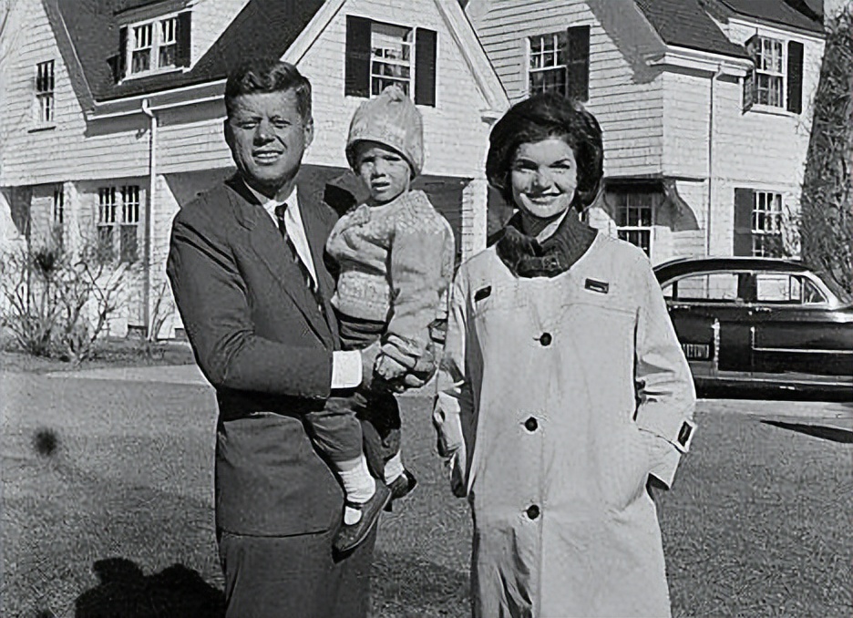 肯尼迪被杀后谁接任总统,肯尼迪总统被杀案解密