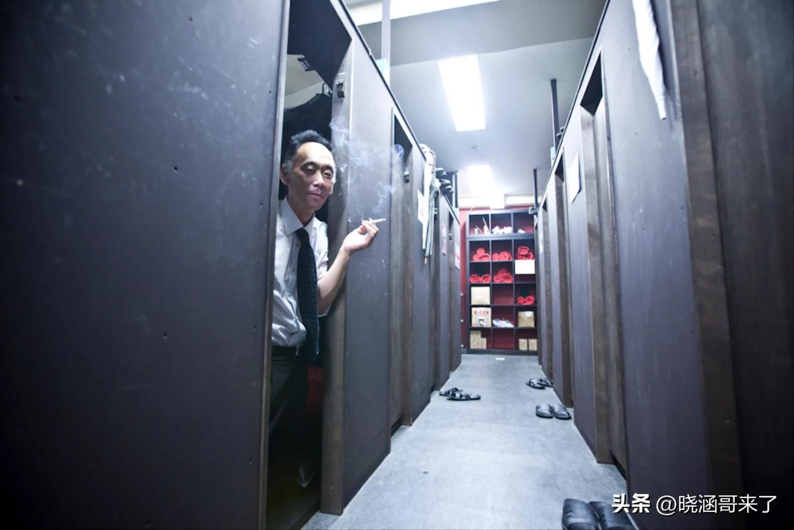 日本网吧难民一个月网费,日本网吧难民