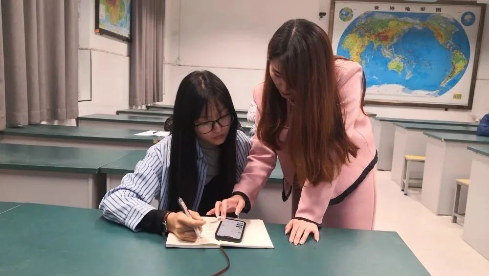 西安市第五十中学开展“希沃白板”集体备课新模块使用培训