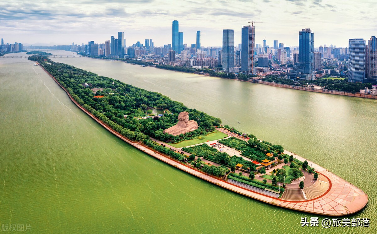 湖南旅游必去十大景点,湖南张家界旅游必去十大景点推荐