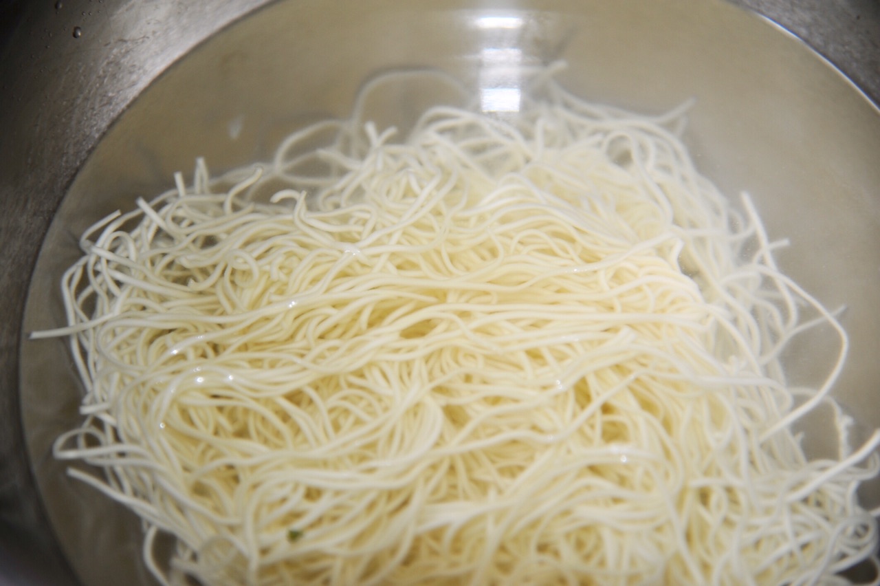 一块火锅底料怎么做麻辣烫,一块火锅底料怎么做冒菜