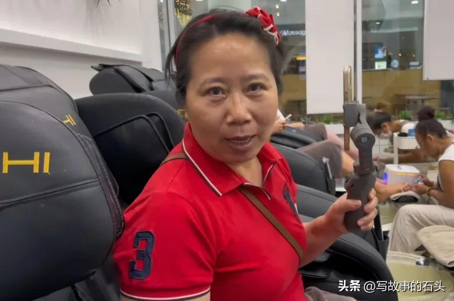 中国姑娘怀揣2000块去澳洲打工，嫁澳洲帅哥，打拼15年买两栋房