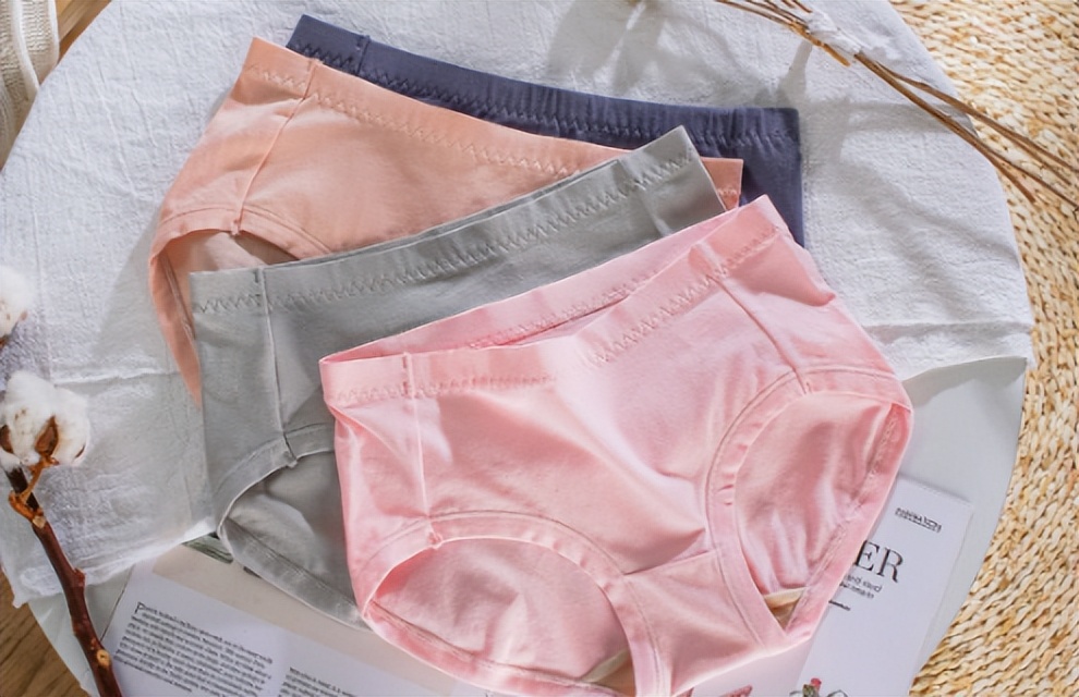 有些女性下身无毛是怎么回事?这4个原因,为了健康,最好了解